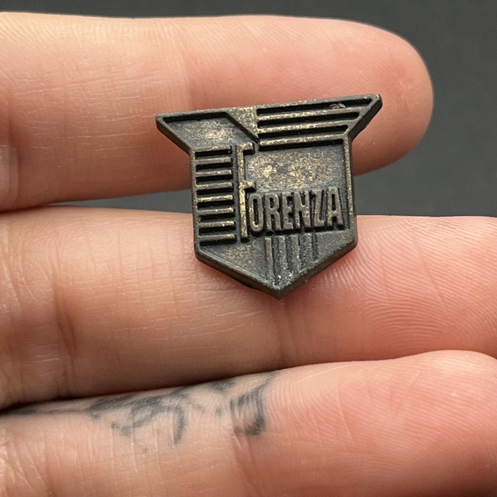 Vintage Suzuki Forenza Lapel Hat Pin